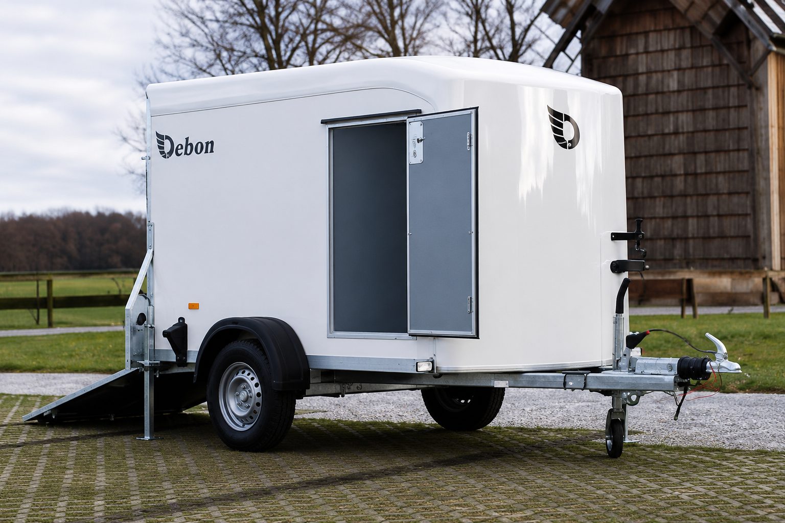 Kofferanhänger Debon Trailers Roadster 255